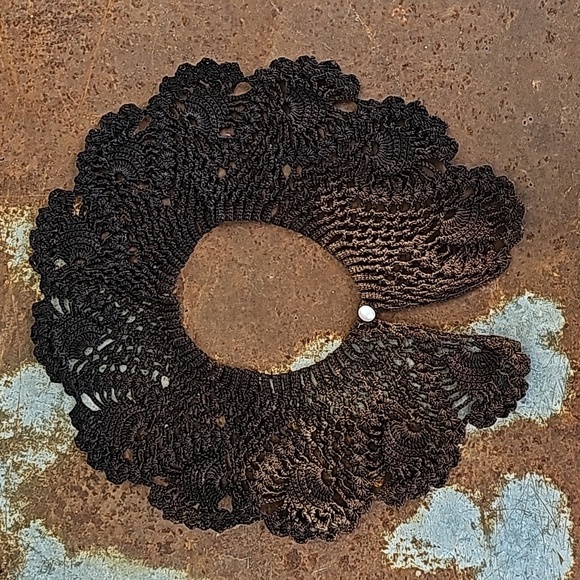 Handmade Crocheted Collar - Picture 5 of 15